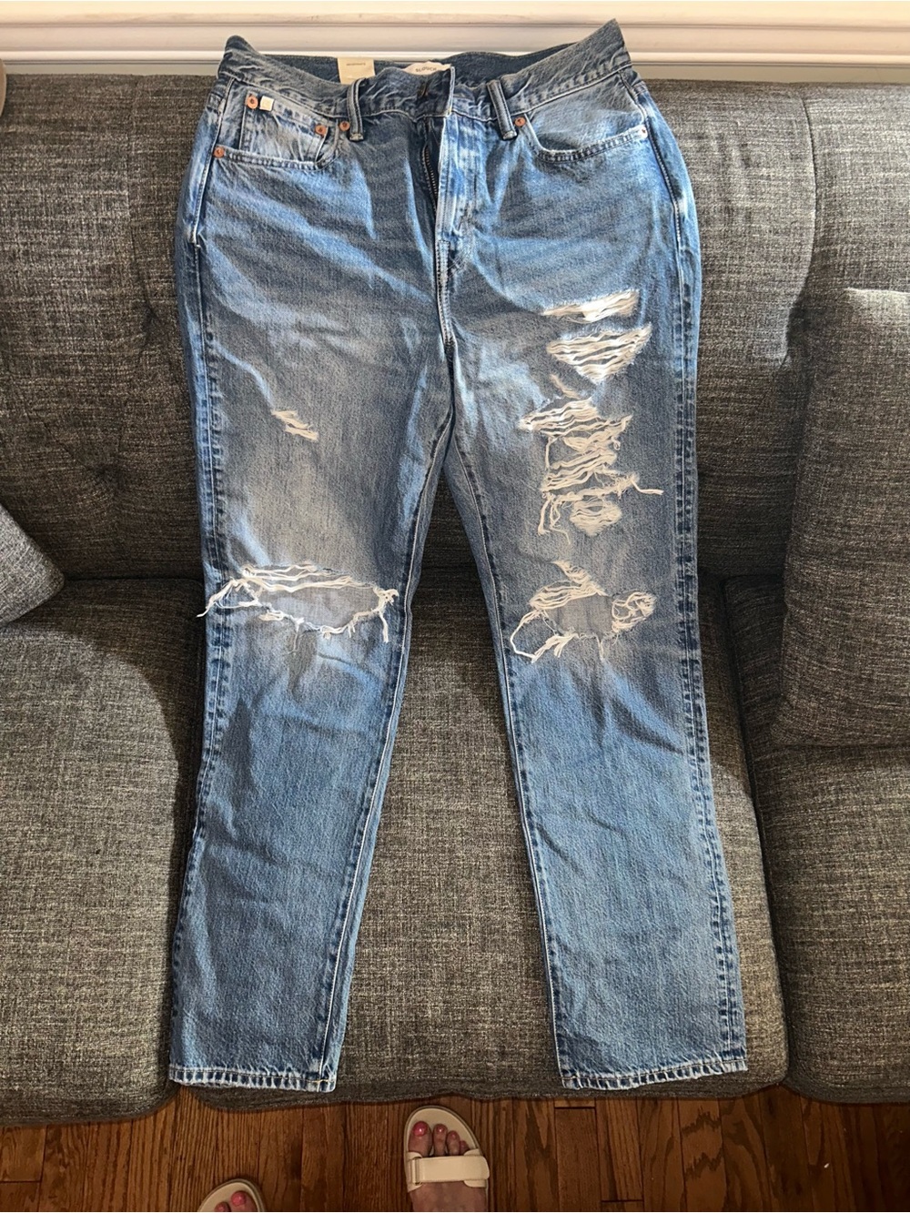 Aerie AE77 Slouch Jeans Size 2 Distressed Relaxed Boyfriend Denim